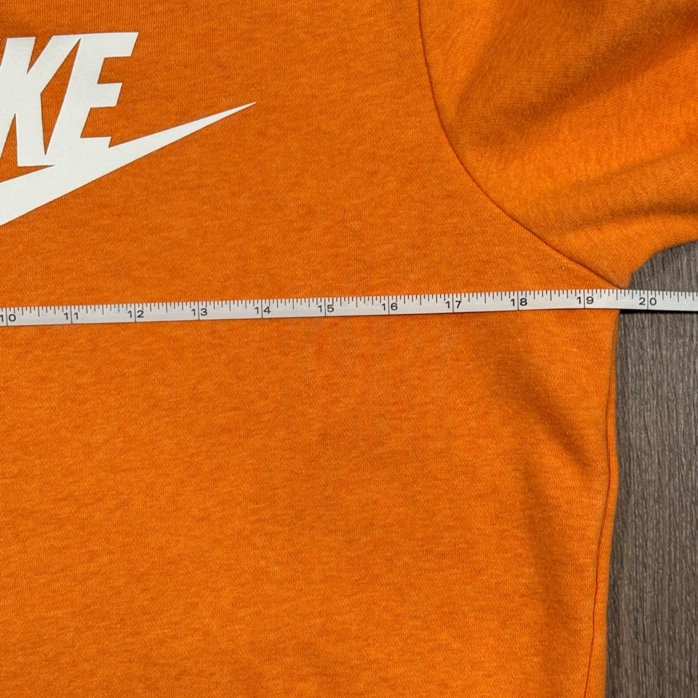 Nike Women’s Heather Orange Sweatshirt with White Logo Size XS - Picture 5 of 9